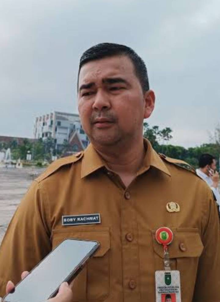 Kepala Dinas Tenaga Kerja Provinsi Riau, H Boby Rachmat, S.STP, M.Si